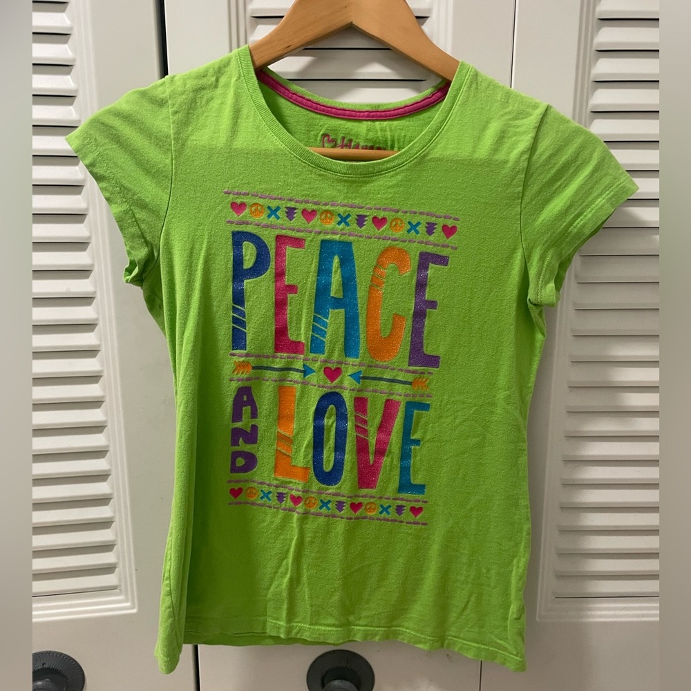 Green Hanes kids peace and love shirt